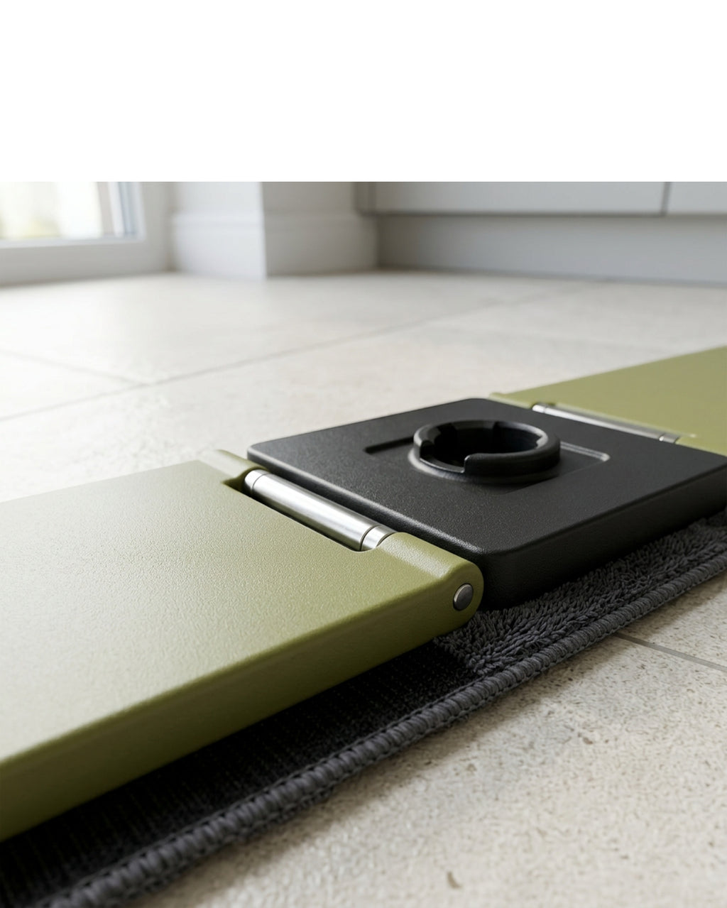 Zfyra Four-Panel Folding Surround Mop 34 cm Olive - Detail view
